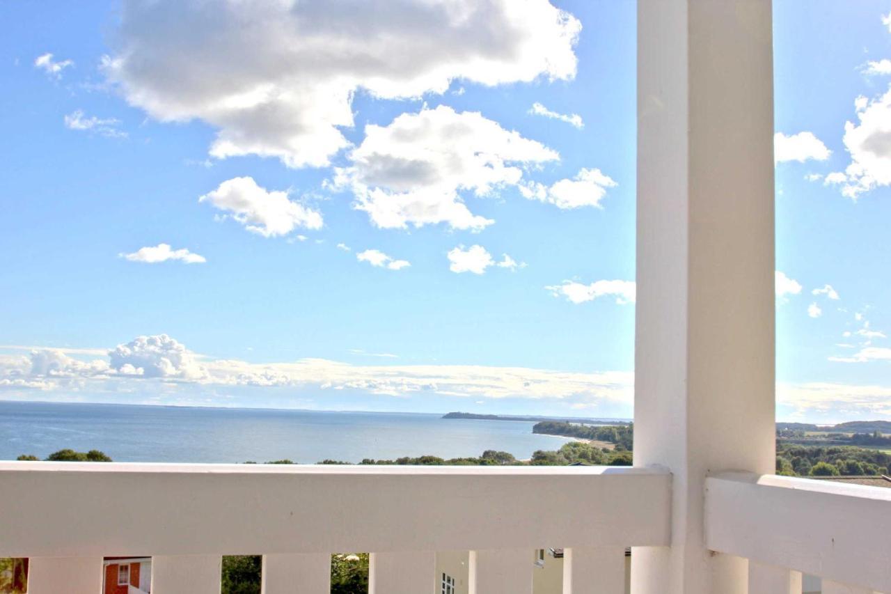 Mit Meerblick Und Balkon, Gratis Nutzung Vom Ahoi Erlebnisbad Und Sauna In Sellin - Meeresblick Fewo 17 Гьорен Екстериор снимка